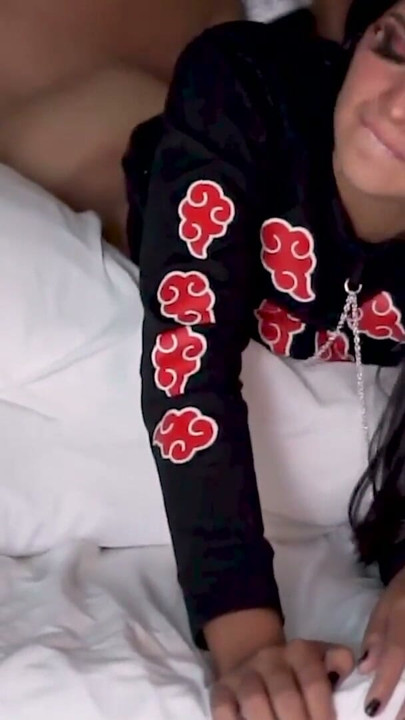 Brunetka Otaku rżnięta w amatorskim filmie | Klip 2