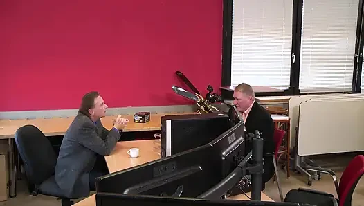 Sexspion Glückliche Listig Blondine Lutscht Schwanz Wild