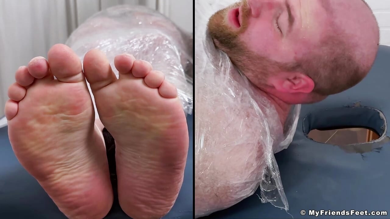 MyFriendsFeet: Tommy Bearhama gets mummified and giggles with feet tickles
