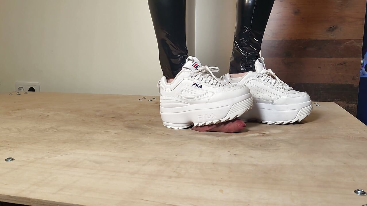 Fila Disruptor Plateau Cock Crush Full Clip - Lady Thaya
