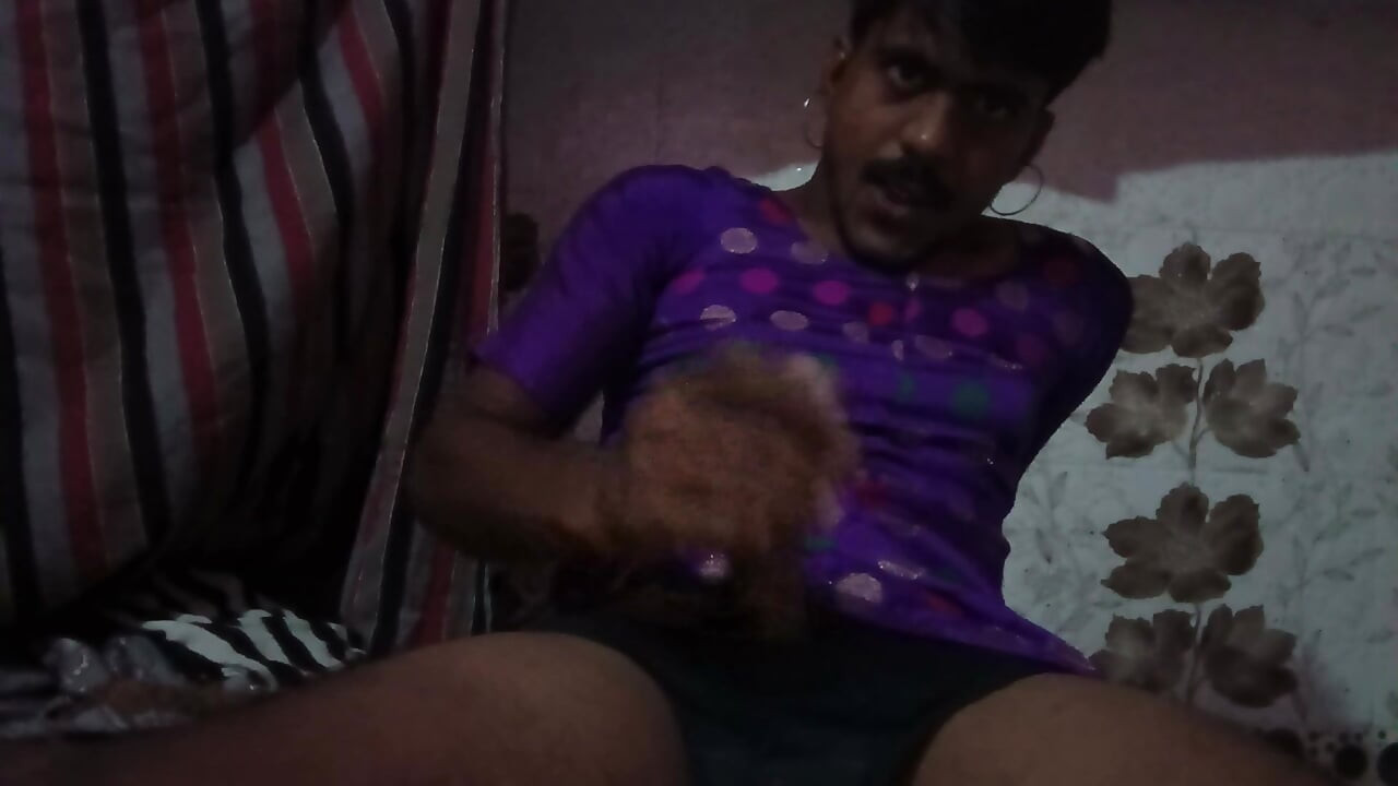The Lovwandiya hawk man lost his enthusiasm and sat down