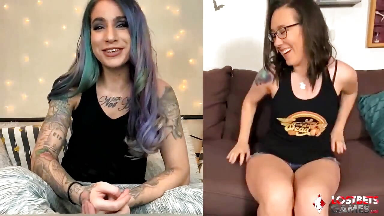 Sinn Sage and Sheena Play a Social Distancing Game Governments need to Suggest