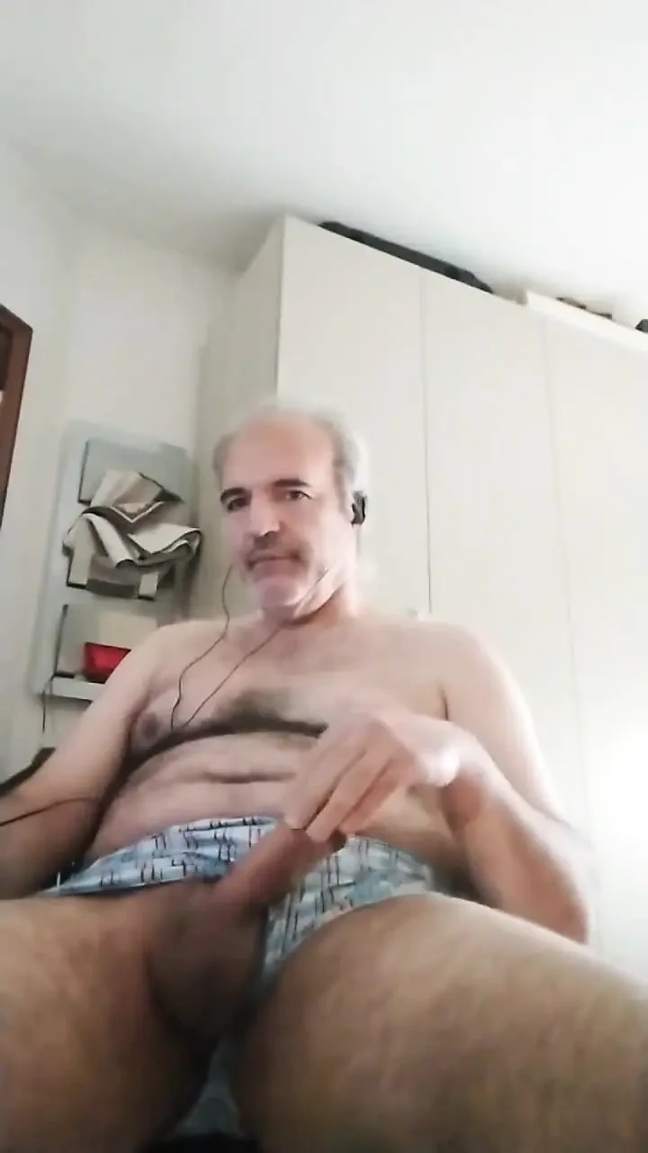 Jerk off Your Penis to Truly Enjoy Your Short Life