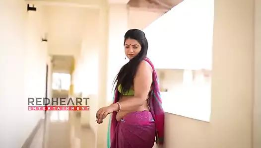 Femme indienne sexy dans le sari - sareelover - nancy