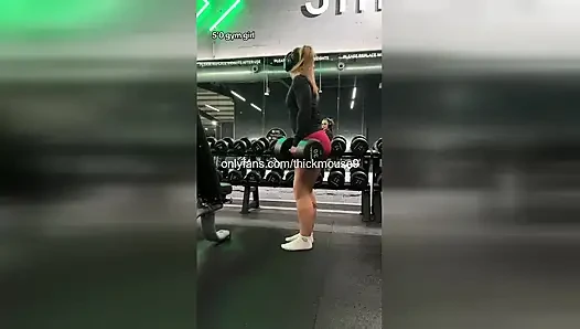 Yanlışlıkla üvey babamın beni parmaklamasına izin verdim - çok aşağılayıcı!