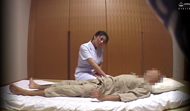 I Had Sex with a Mature Masseuse at a Hot Spring Resort! - Part.5