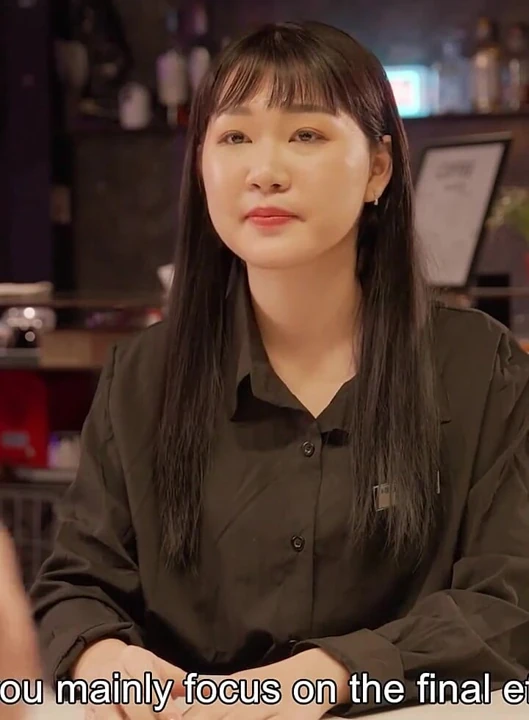 Av Idol Joan在工作中性交