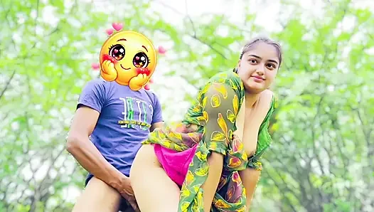 Inocent Cute Village girl Sex in jungle, newly virgin girl first time fucking in forest xxx free videos