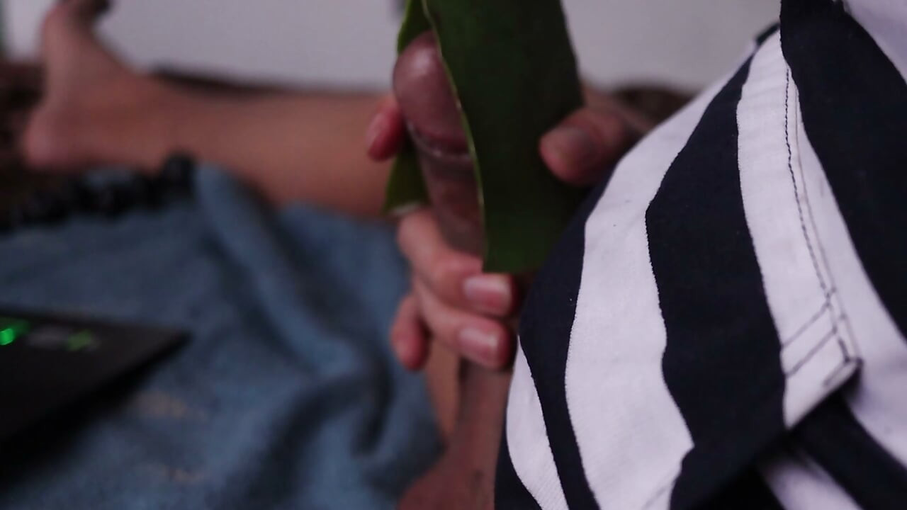 jerking off with aloe
