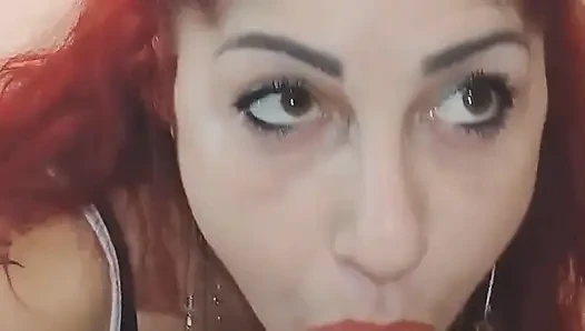 Harika sakso, ağzıma ve yüzüme boşalma.