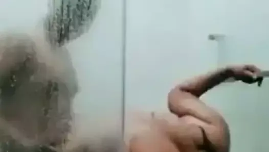 Indonesian girl has sex in the bath