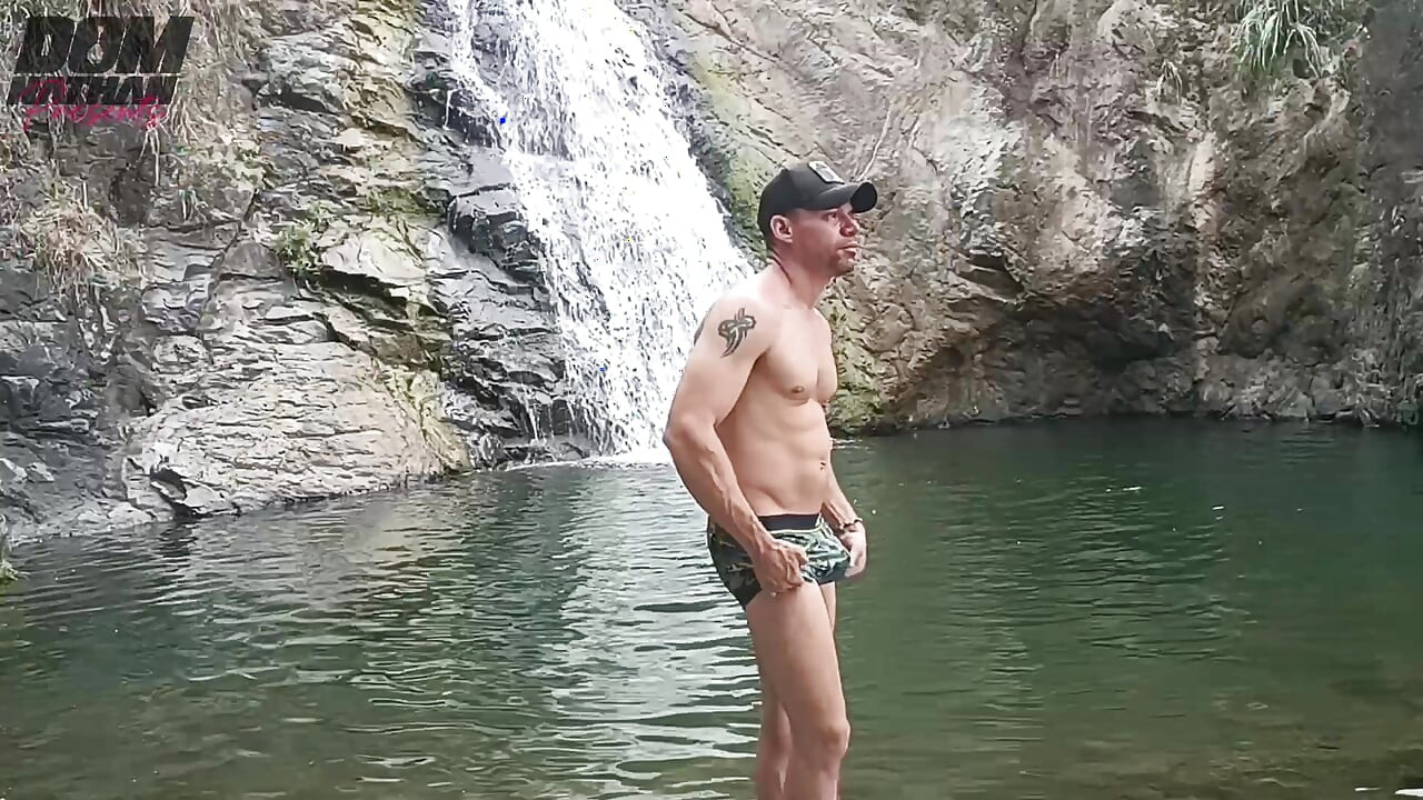 Bareback Outdoor Gay Sex Goes Wrong