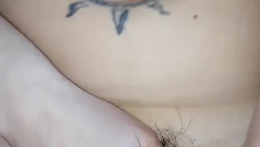 Memek berbuluku benar-benar basah