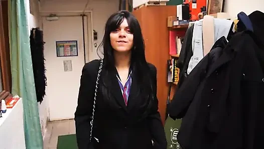 Alina'nın ilk üçlü seksi