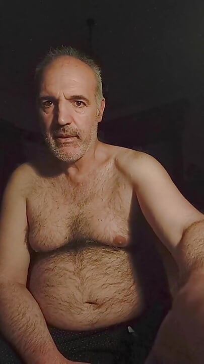 Oh, ich habe an diesem Juniabend zu viel Lust zu ficken.