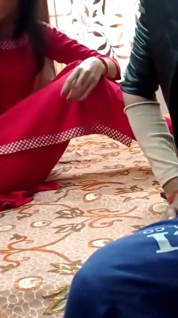 Stunning moment from "slim girl fucked by tenant - full video with audio part 1"