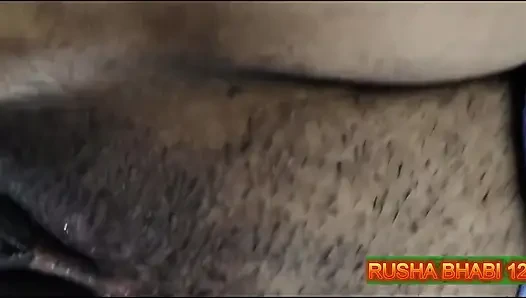 Индийскую сводную сестру застукали во время видеозвонка с ее бойфрендом