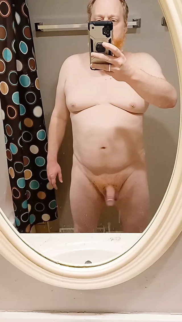 JohnnyRed883 fully nude standing in front of you