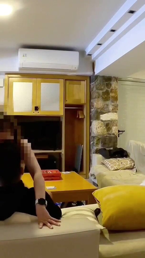 Pizza boy sex, hot babe gets fucked by pizza boy to pay the bill, sex for pizza, teenage babe fucked by pizza boy | Clip 3