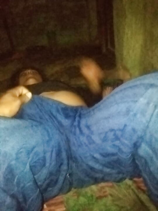 Desi bhabhi ki hard chudai chut se pani nikal diya