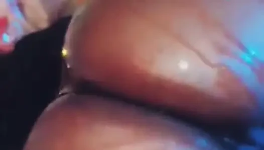 Thicc schwarzer hintern Asmr pOV