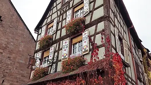 Сексуальная Блондинка И Зрелая Жена Наслаждается Оральными Делами