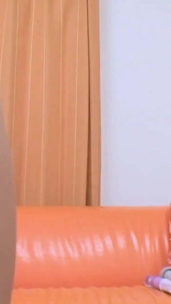 Moment captivant de la "Mama mea vitregă vrea să fie futută tare, așa că am futut-o tare"