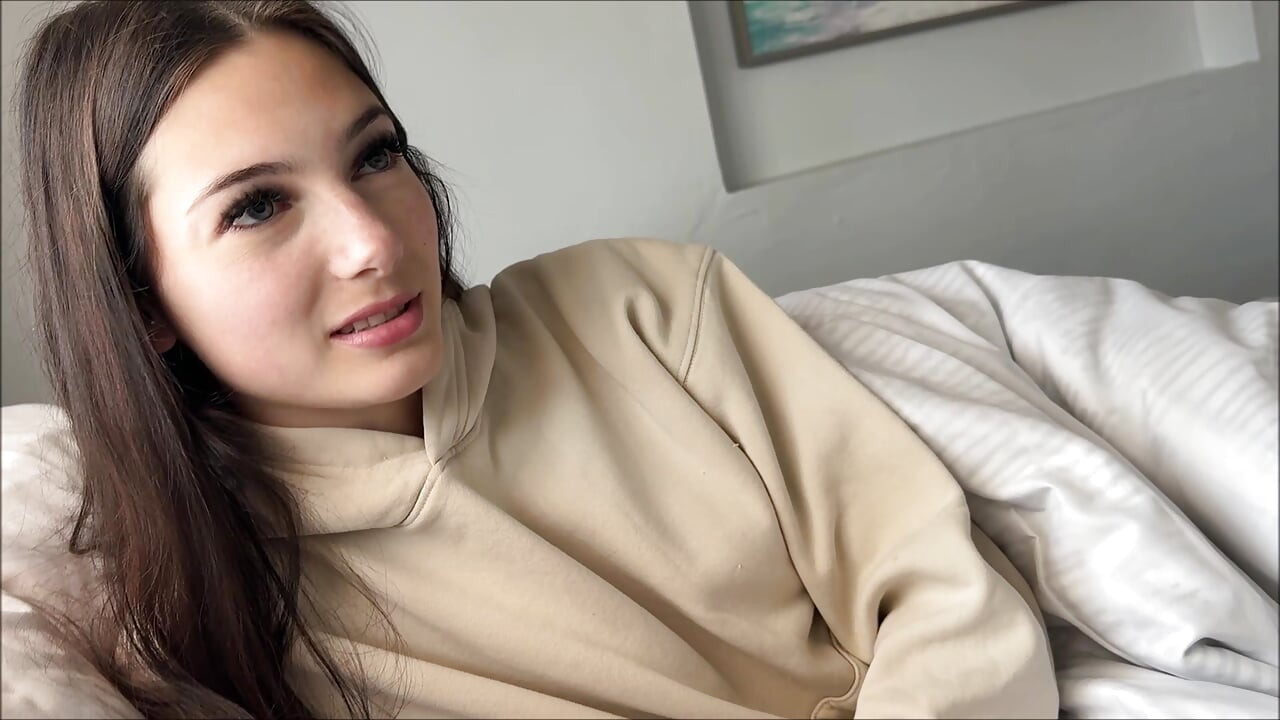 Skipping School with Tiny Step Sis - Sophie Tyler - Family Therapy - Alex Adams