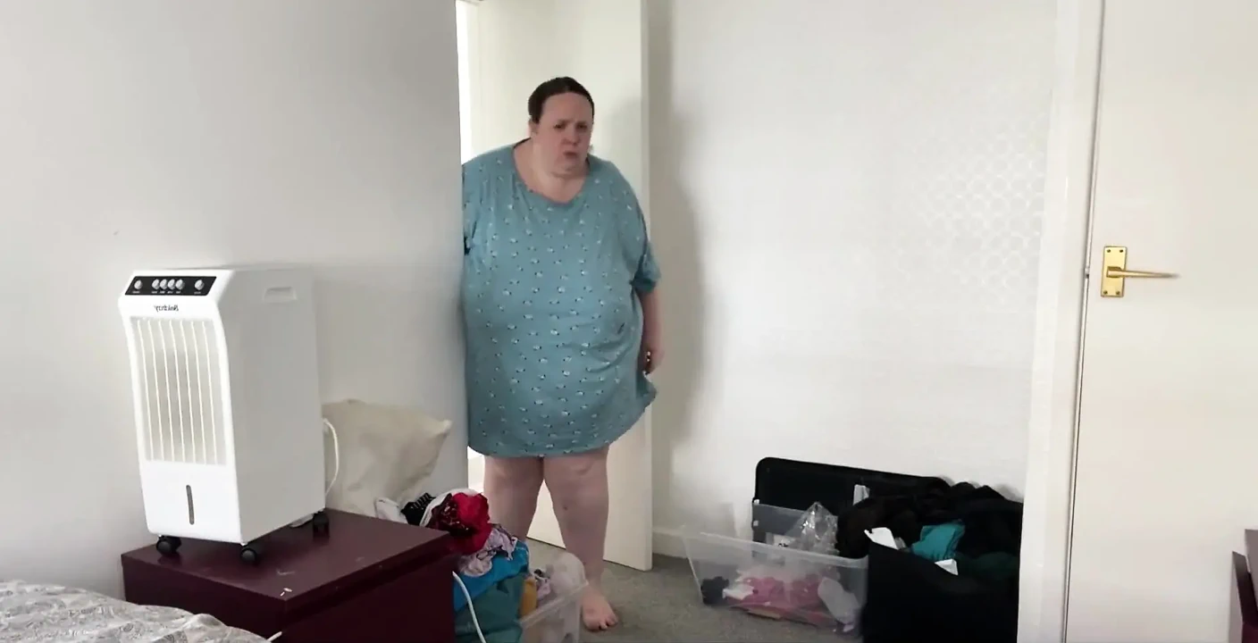 Roommate Spots You Watching Sph Porn | JOI