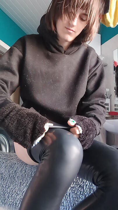 getting out of latex after a neihgt in  it