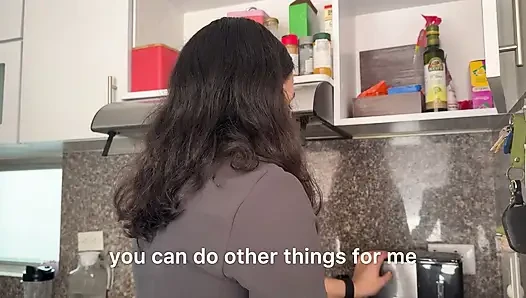 My neighbor teaches me how to be a hot lesbian