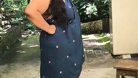 Desi girl in topless sexy photoshoot in blue salwar, after shoot picture