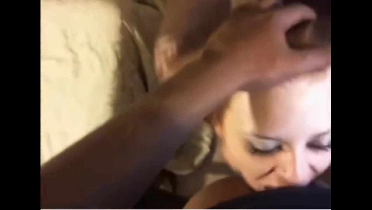 Sucking Black cock