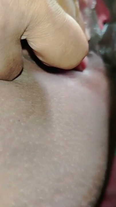My younger brother's friend came to stay as a boarder at our house starting today. When I went to show him the boarding room, | Clip 1
