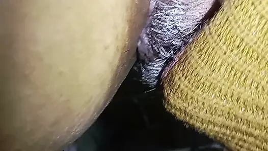 Индийская национальная тетушка лижет киску жены друга