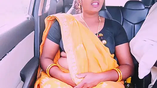 Pembantu Villege seks mobil Telugu bicara kotor.