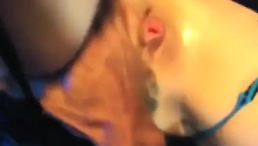 Dövmeli gıdıklıyor mike'ın gırtlağına kadar alıyor