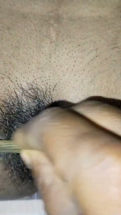 Sister-in-law did a cool cleaning by making her pussy hair | Clip 2