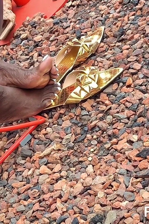 Essence Feet on Convention Center Blvd