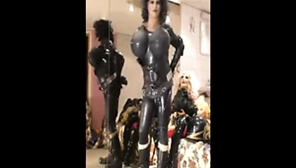 Roxirubberdoll