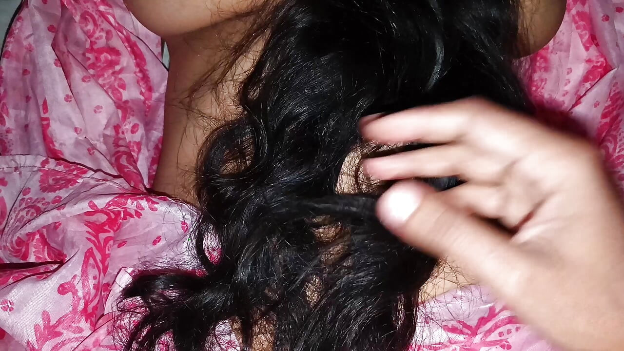 오늘 내 나이 든 의붓여친을 따먹어, 내 자지로 그녀의 쪼이는 보지를 따먹어, 나이 든 의붓여친을 어떻게 따먹을지 봐.