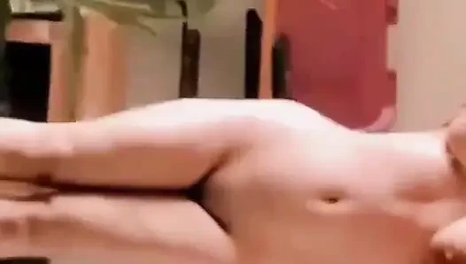 Обнажённое видео в Snapchat