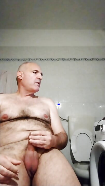 Svršavam i psujem, gledajući porno videe na internetu