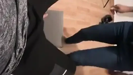 Çok azgın üvey kız kardeşimi sikiyorum