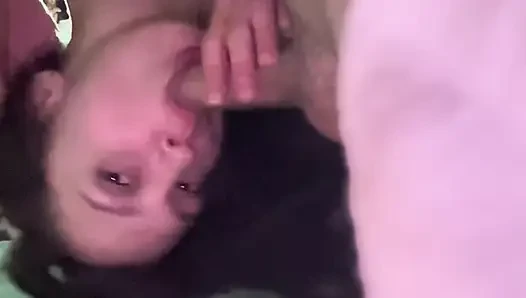 Sabbernder Blowjob Von Der Tätowierten Schlampe Einer Nachbarin, Während Ihr Ehemann Bei Der Arbeit Ist