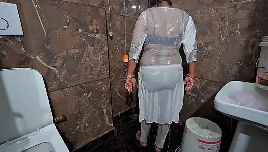 jija sali bath fuck- desi indian sister-in-law seduced and fucked by jija ji, when she taking shower.