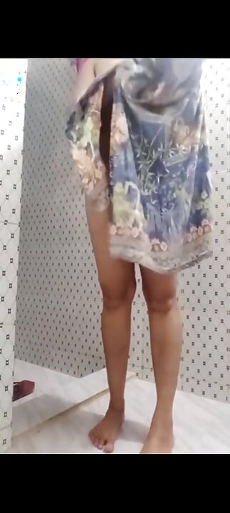 DESI INDIJSKA NAPALJENA KAJAL MILF SEKS S MLADIM DEVAROM JIJEM