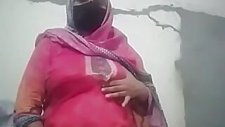 Yeni seksi Pakistanlı kız büyük memeli tiktok yıldızı videosu