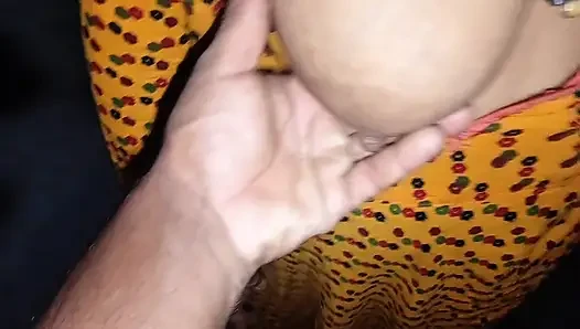 Gara-gara abang tiriku lagi nggak di rumah, aku ngentot adik ipar muslimku habis-habisan