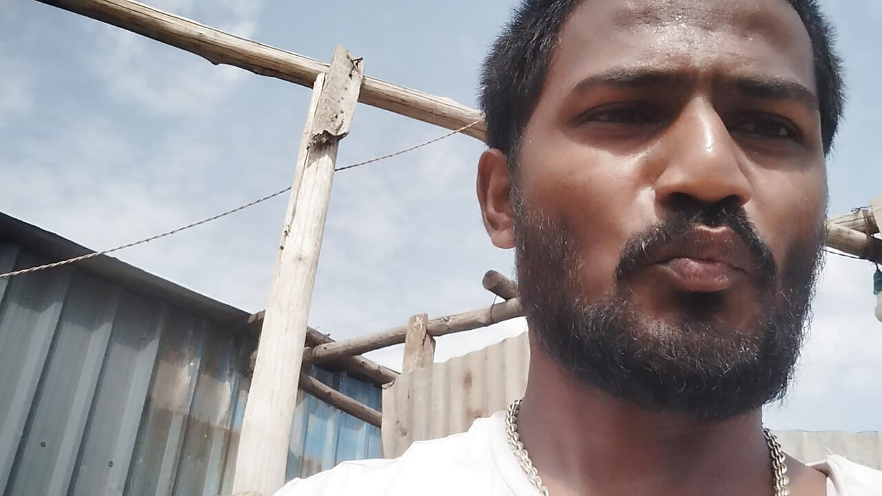 Xhard Indian Gay Filmmaker Shoot Outdoor Video
